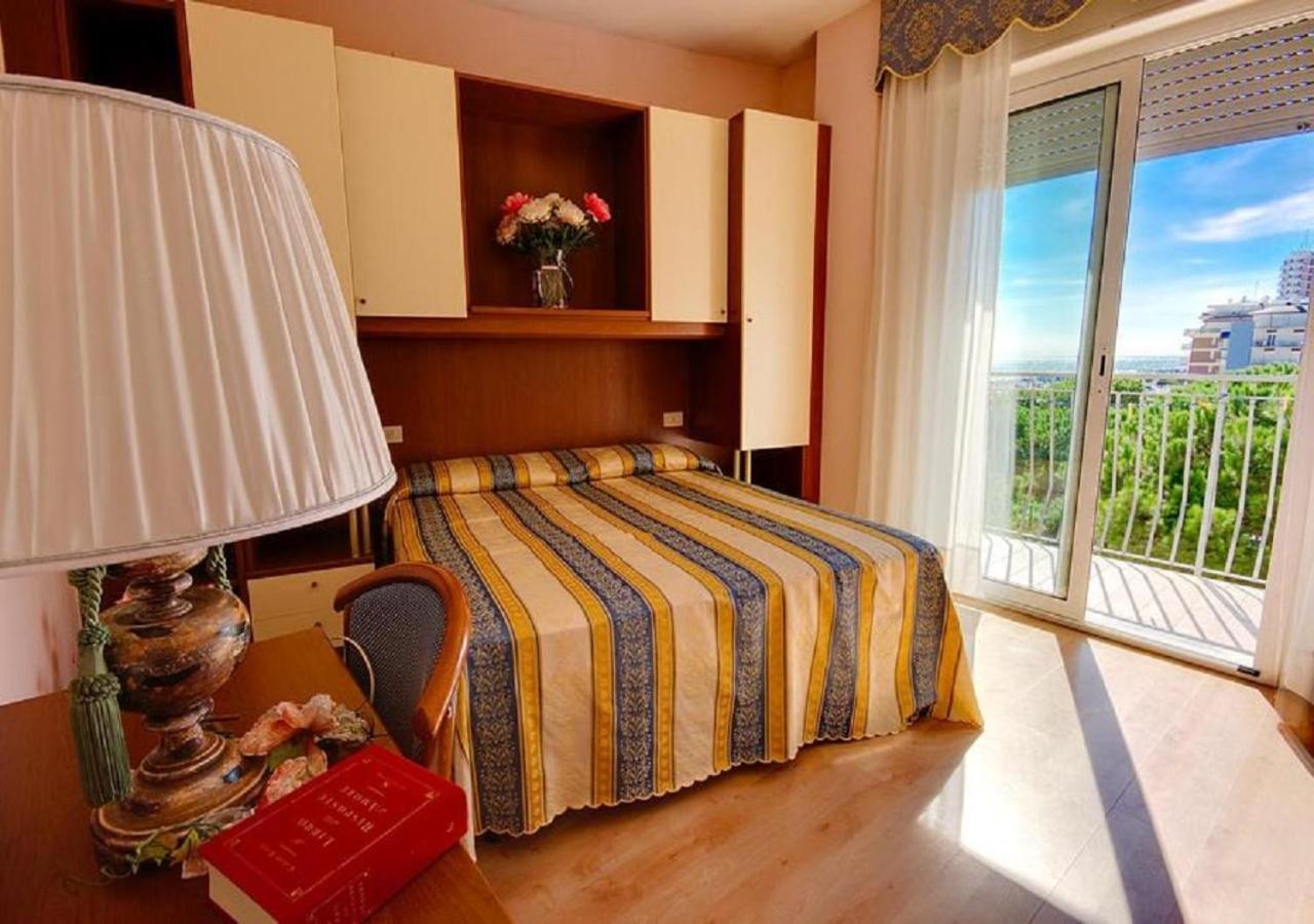 Hotel Jet Lido di Jesolo Eksteriør billede